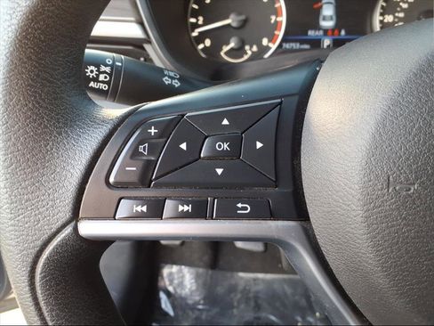 Used 2023 Nissan Altima 2.5 SV image 23