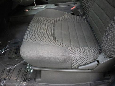 Used 2020 Nissan Frontier SV w/ SV Utility Package image 10