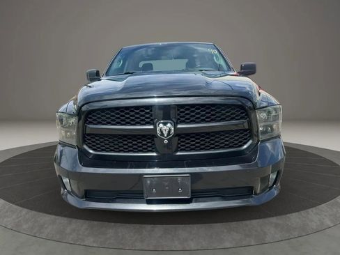 Used 2017 RAM 1500 Express AWD/4WD image 2