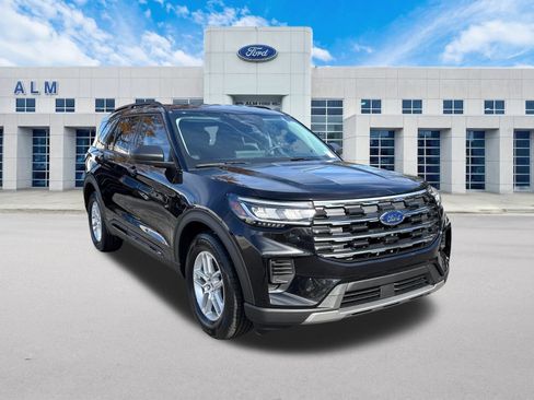 New 2026 Ford Explorer Active RWD image 4