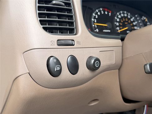 Used 2003 Toyota Tundra SR5 image 16