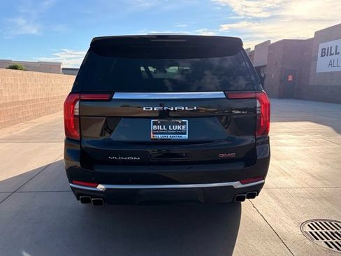 Used 2025 GMC Yukon Denali AWD/4WD image 8