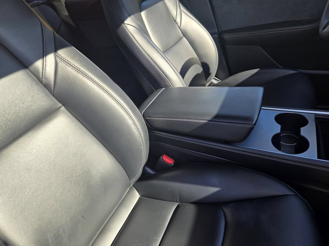 Used 2023 Tesla Model Y Long Range AWD/4WD image 25