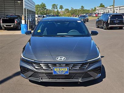 New 2026 Hyundai Elantra SEL Sport Premium