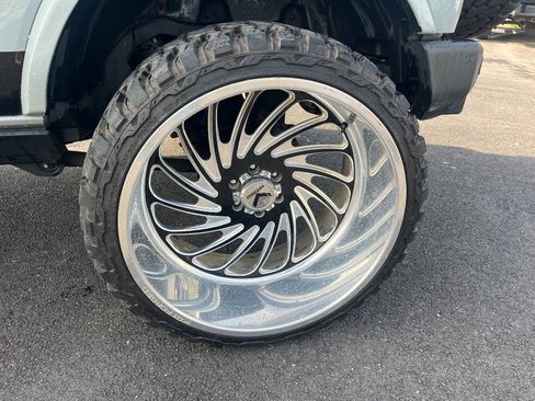 Used 2021 Ford Bronco Outer Banks image 9