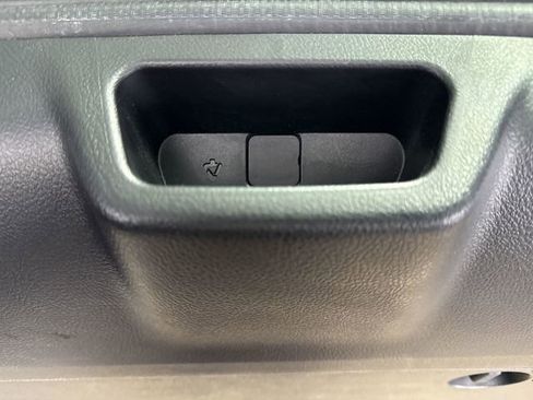 Used 2022 Lexus GX 460 Premium w/ Premium Plus Package image 37