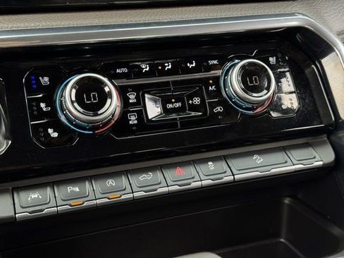 Used 2025 GMC Sierra 1500 Denali w/ Denali Reserve Package image 19