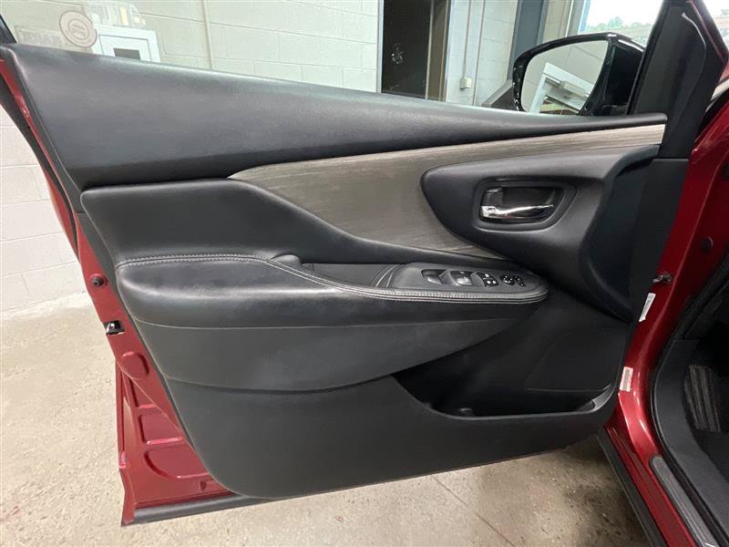 Used 2015 Nissan Murano SV FWD image 10