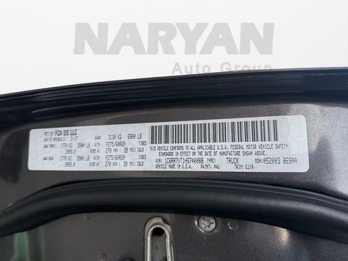 Used 2017 RAM 1500 Laramie w/ Convenience Group image 12