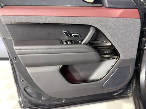 Certified 2024 Land Rover Range Rover Sport Autobiography image 12