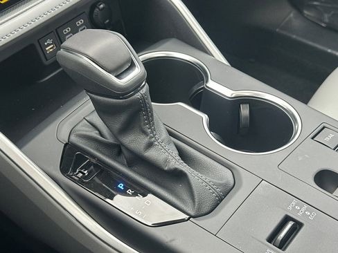 New 2026 Toyota Highlander XLE image 20