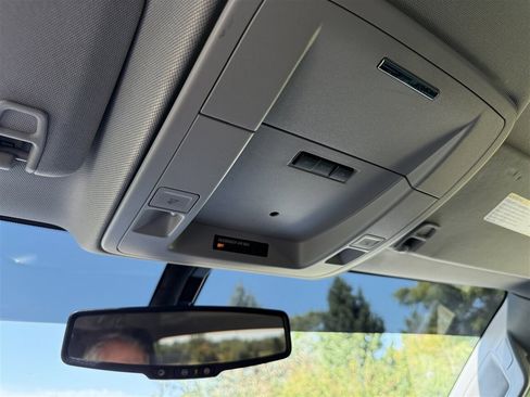 Used 2018 Chevrolet Silverado 1500 LT w/ Texas Edition image 20