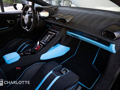 Used 2024 Lamborghini Huracan Tecnica image 31