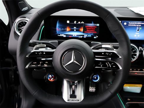 New 2026 Mercedes-Benz GLB 35 AMG 4MATIC image 33