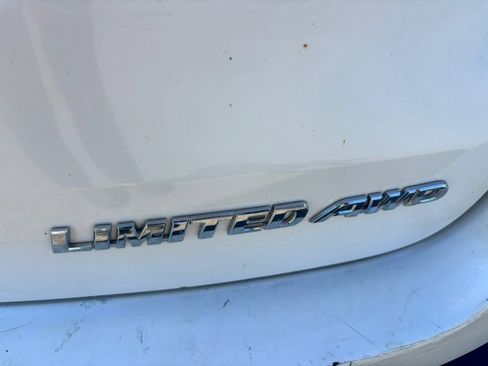 Used 2016 Toyota Highlander Limited w/ Driver Technology Package AWD/4WD image 6