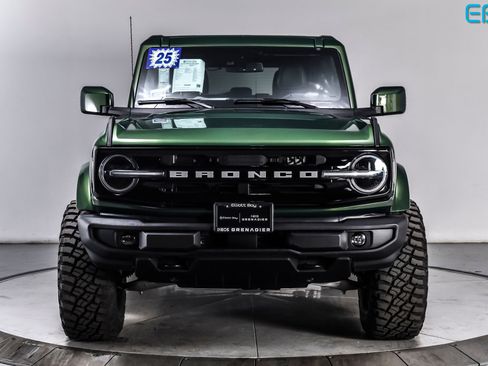 Used 2025 Ford Bronco Outer Banks image 8