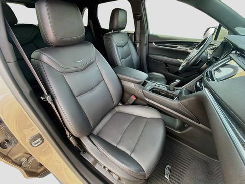 Used 2023 Cadillac XT5 Premium Luxury w/ LPO, Floor Liner Package AWD/4WD image 30