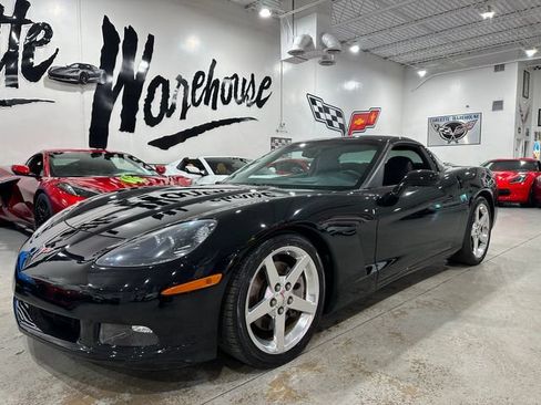 Used 2005 Chevrolet Corvette Coupe w/ Preferred Equipment Group RWD image 29