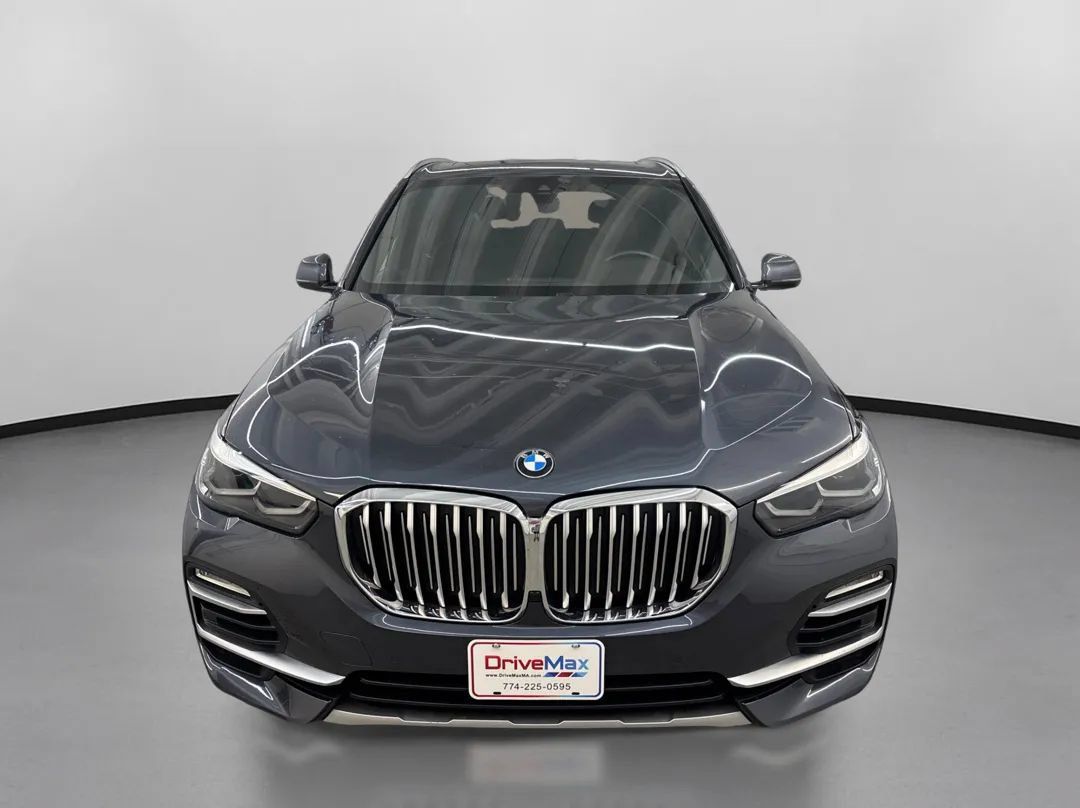 Used 2019 BMW X5 xDrive40i w/ Premium Package 2 AWD/4WD image 2
