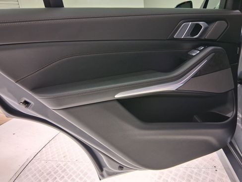 Certified 2023 BMW X7 xDrive40i w/ M Sport Package image 26