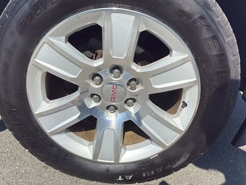 Used 2015 GMC Sierra 1500 SLT w/ Suspension Package, Off-Road AWD/4WD image 14