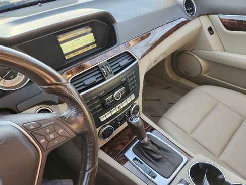 Used 2012 Mercedes-Benz C 300 4MATIC Sedan image 28