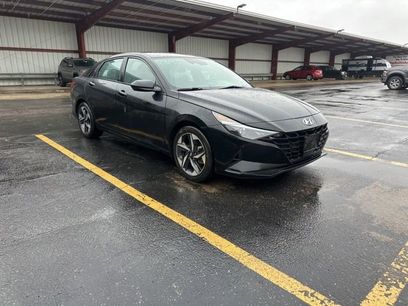 Used 2023 Hyundai Elantra SEL w/ Convenience Package
