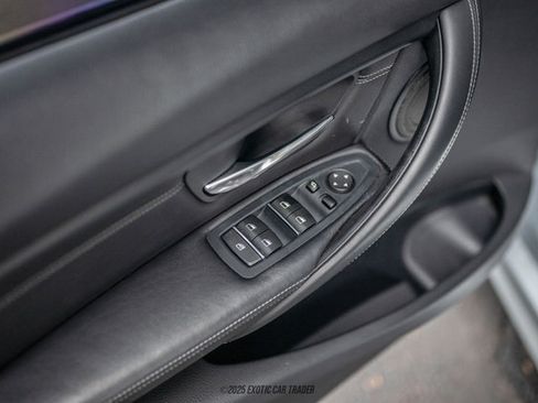 Used 2018 BMW M3 image 44