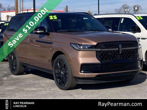 New 2025 Lincoln Navigator Black Label image 1