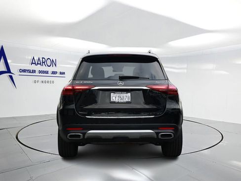 Used 2025 Mercedes-Benz GLE 450e 4MATIC w/ Driver Assistance Package image 3