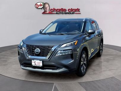 Used 2021 Nissan Rogue SV w/ Premium Package