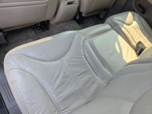 Used 2001 GMC Yukon SLT AWD/4WD image 27