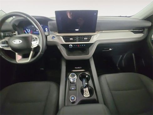 Certified 2025 Ford Explorer Active image 10