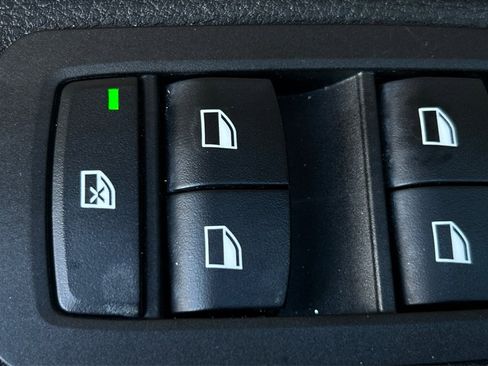 Used 2018 BMW X2 xDrive28i w/ M SportX Package image 48