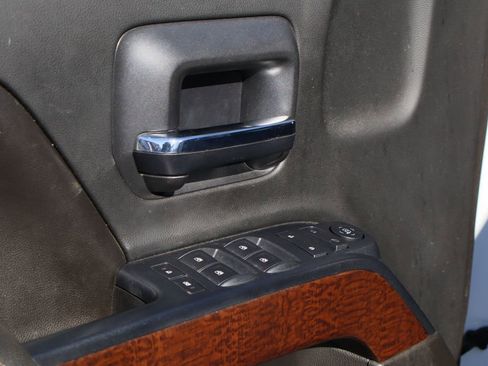 Used 2016 GMC Sierra 2500 SLE image 19