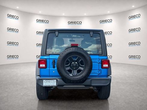 Used 2024 Jeep Wrangler Unlimited Sport AWD/4WD image 6