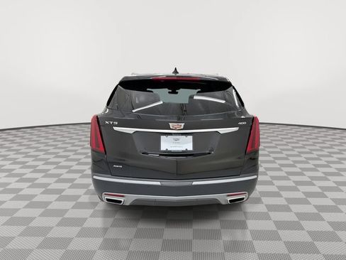 Certified 2025 Cadillac XT5 Premium Luxury w/ Technology Package AWD/4WD image 9