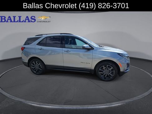 Used 2023 Chevrolet Equinox RS w/ LPO, Cargo Package FWD image 9