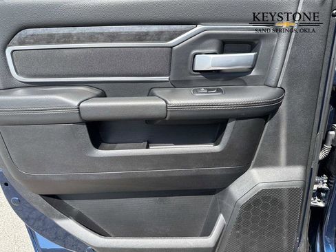 Used 2024 RAM 2500 Big Horn w/ Bed Utility Group image 10