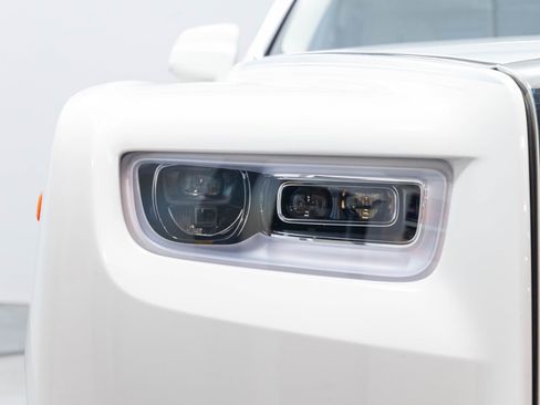Used 2019 Rolls-Royce Phantom Sedan RWD image 58