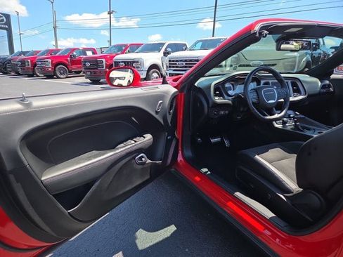 Used 2023 Dodge Challenger R/T Scat Pack RWD image 7
