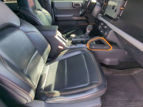 Used 2022 Ford Bronco Badlands image 20