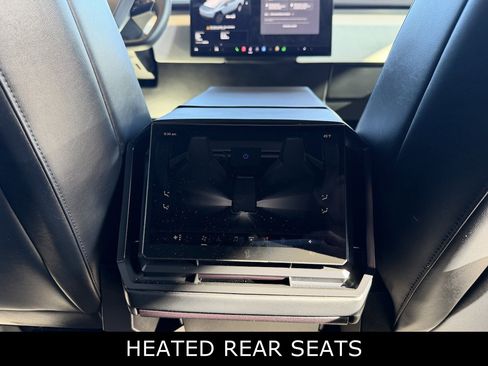 Used 2024 Tesla Cybertruck AWD Crew Cab image 22