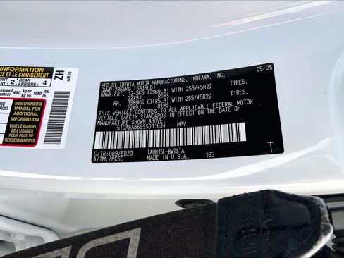 Certified 2025 Lexus TX 500h AWD w/ Technology Package image 37