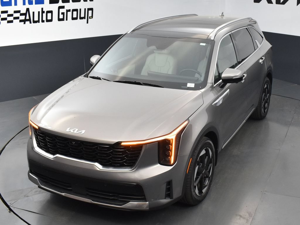 Certified 2025 Kia Sorento SX Prestige AWD/4WD image 9