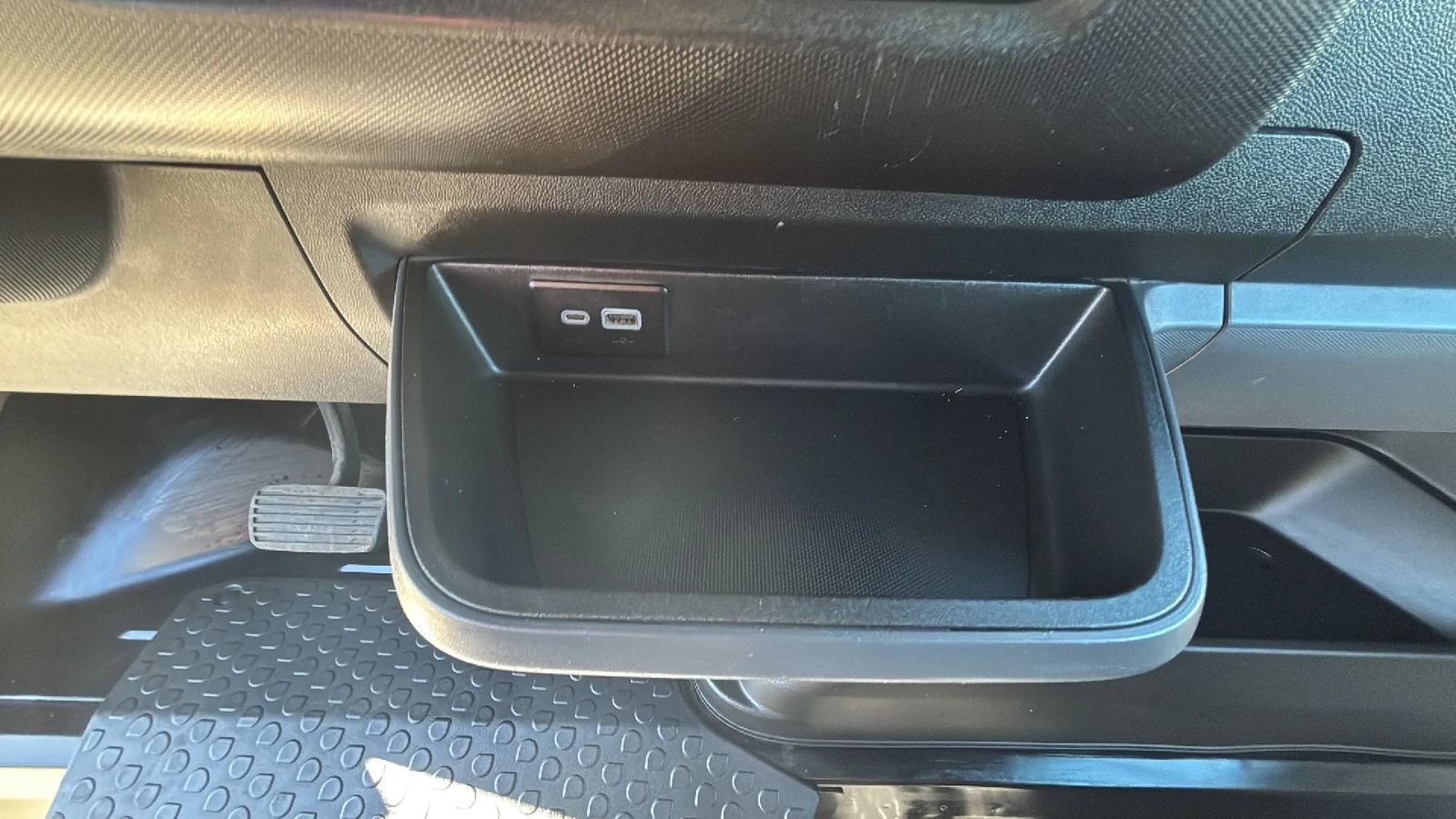 Used 2024 Chevrolet Brightdrop 600 w/ Battery Pack, Max Range AWD/4WD image 15