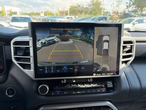 Used 2023 Toyota Tundra Platinum AWD/4WD image 28