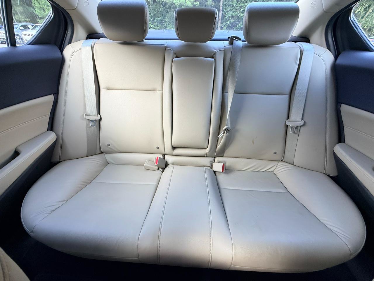 Used 2018 Acura ILX FWD image 11