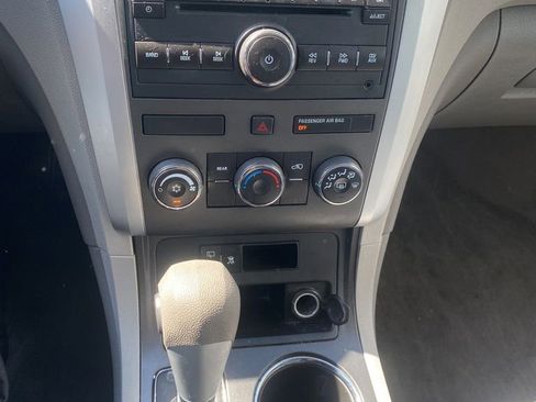 Used 2012 Chevrolet Traverse LS image 12