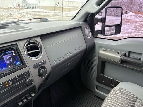Used 2011 Ford F350 XLT w/ XLT Interior Pkg image 19